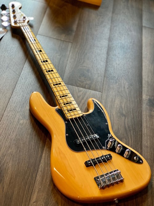 Squier Vintage Modified Jazz Bass V 5 String in Natural